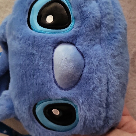 Stitch Doll Crossbody Bag - Picture 13 of 13